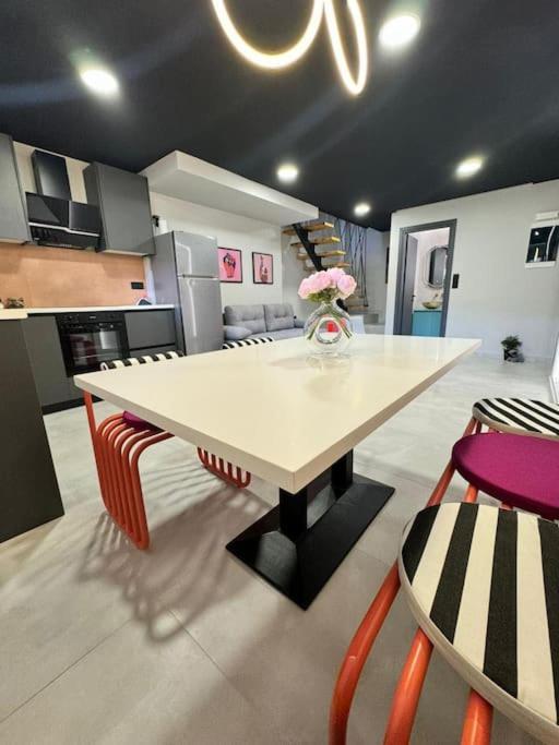 Pop Art Maisonette Ioannina Bagian luar foto